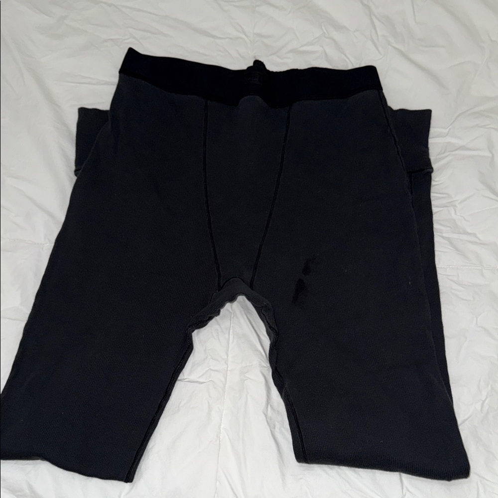 SKIMS Black Thermal Leggings - Ribbed Comfort